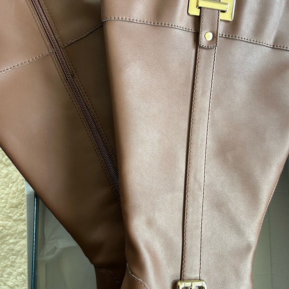 Karen Scott Brown Tall Riding Boots with Gold Buckle - Picture 3 of 4